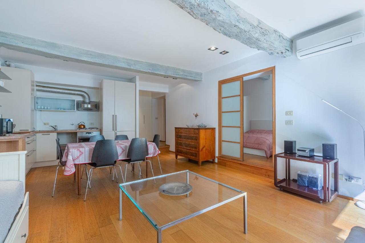Pleasant Central Apartment With Garden Bologna Exteriör bild